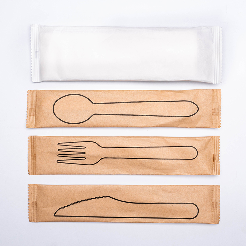 Drewniana zastawa stołowa